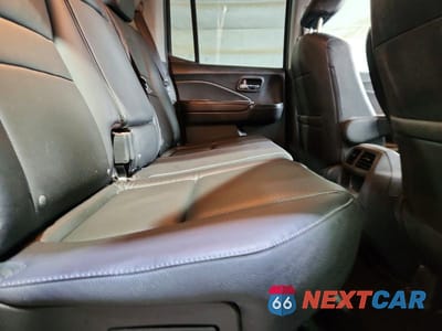 Zdjęcie 10 z 13 samochodu: 2017 HONDA RIDGELINE RTL VIN:5FPYK3F65HB023692 - miniatura