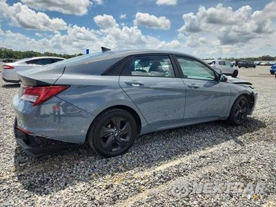 Trzecie zdjęcie samochodu z tyłu: 2021 HYUNDAI ELANTRA SEL VIN:KMHLM4AG3MU142194 - miniatura