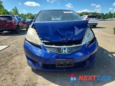 Piąte zdjęcie samochodu w środku: 2010 HONDA FIT SPORT VIN:JHMGE8H42AC009612 - miniatura
