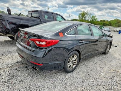 Trzecie zdjęcie samochodu z tyłu: 2015 HYUNDAI SONATA SE VIN:5NPE24AF5FH220823 - miniatura