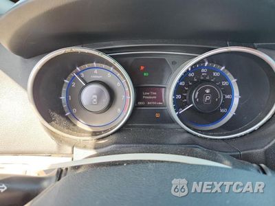 Zdjęcie 9 z 12 samochodu: 2012 HYUNDAI SONATA GLS VIN:5NPEB4AC7CH460909 - miniatura