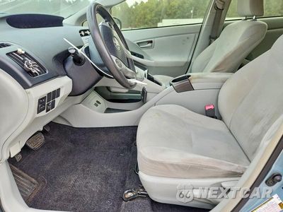 Zdjęcie 7 z 13 samochodu: 2013 TOYOTA PRIUS TWO VIN:JTDKN3DU6D5677295 - miniatura