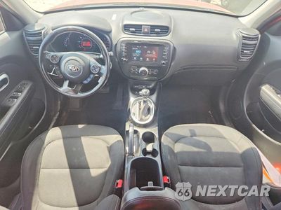 Zdjęcie 8 z 12 samochodu: 2018 KIA SOUL + VIN:KNDJP3A5XJ7571208 - miniatura
