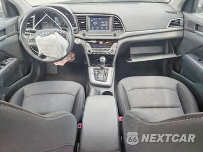 Zdjęcie 8 z 12 samochodu: 2018 HYUNDAI ELANTRA VALUE EDITION VIN:5NPD84LF3JH322590 - miniatura