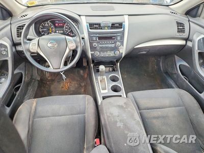 Zdjęcie 8 z 12 samochodu: 2014 NISSAN ALTIMA 2.5 S VIN:1N4AL3AP5EN351544 - miniatura