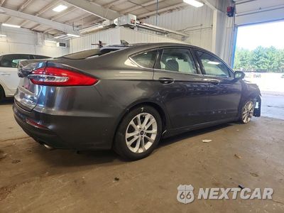 Trzecie zdjęcie samochodu z tyłu: 2020 FORD FUSION SE VIN:3FA6P0HD7LR191553 - miniatura