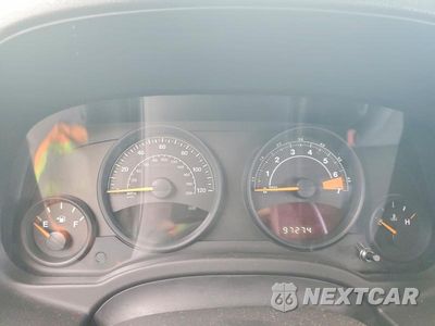 Zdjęcie 9 z 13 samochodu: 2017 JEEP PATRIOT LATITUDE VIN:1C4NJPFAXHD117309 - miniatura