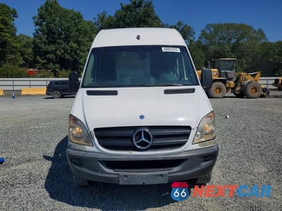Piąte zdjęcie samochodu w środku: 2012 MERCEDES-BENZ SPRINTER 2500 DELIVERY VAN VIN:WD3PE8CB1C5612611 - miniatura