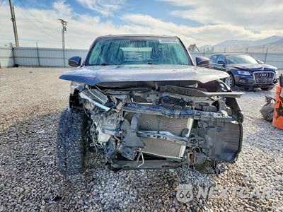 Piąte zdjęcie samochodu w środku: 2015 TOYOTA 4RUNNER SR5 VIN:JTEBU5JR0F5245637 - miniatura