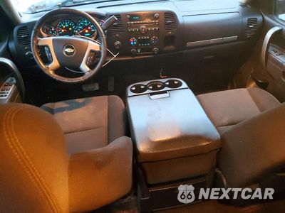 Zdjęcie 8 z 12 samochodu: 2013 CHEVROLET SILVERADO K1500 LT VIN:3GCPKSE76DG294094 - miniatura