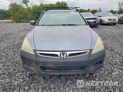 Piąte zdjęcie samochodu w środku: 2007 HONDA ACCORD EX VIN:1HGCM56727A105471 - miniatura