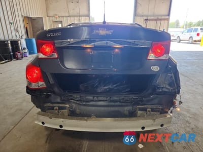 Zdjęcie 6 z 13 samochodu: 2014 CHEVROLET CRUZE LS VIN:1G1PA5SG7E7427248 - miniatura