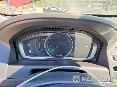 Zdjęcie 9 z 13 samochodu: 2016 VOLVO XC60 T5 PREMIER VIN:YV440MDK6G2787813 - miniatura
