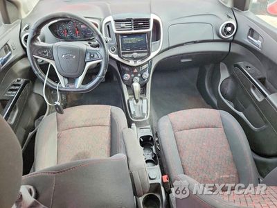 Zdjęcie 8 z 12 samochodu: 2019 CHEVROLET SONIC LT VIN:1G1JD6SB1K4126723 - miniatura