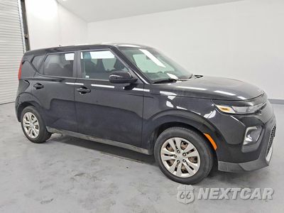 Czwarte zdjęcie samochodu z boku: 2021 KIA SOUL LX VIN:KNDJ23AU0M7786249 - miniatura