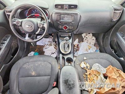 Zdjęcie 8 z 12 samochodu: 2017 KIA SOUL + VIN:KNDJP3A58H7418191 - miniatura