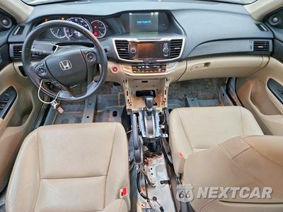 Zdjęcie 8 z 13 samochodu: 2015 HONDA ACCORD EXL VIN:1HGCR2F82FA103288 - miniatura