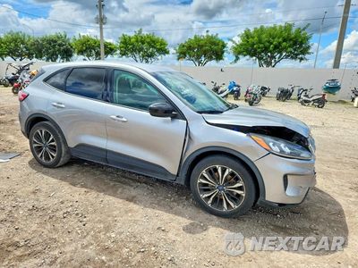 Czwarte zdjęcie samochodu z boku: 2022 FORD ESCAPE SE VIN:1FMCU0G66NUB96520 - miniatura
