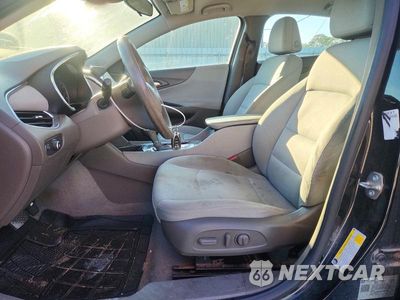 Zdjęcie 7 z 12 samochodu: 2019 CHEVROLET MALIBU LT VIN:1G1ZD5STXKF138878 - miniatura