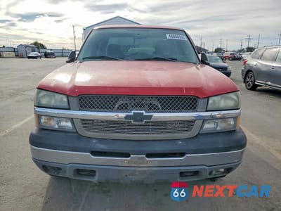 Piąte zdjęcie samochodu w środku: 2005 CHEVROLET SILVERADO K1500 VIN:2GCEK13T251246622 - miniatura