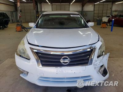 Piąte zdjęcie samochodu w środku: 2015 NISSAN ALTIMA 2.5 S VIN:1N4AL3AP1FC242950 - miniatura