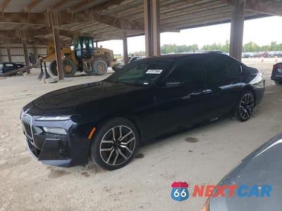 2023 BMW 760 XI WBA33EJ0XPCM28471 - główne zdjęcie licytacji z USA - miniatura