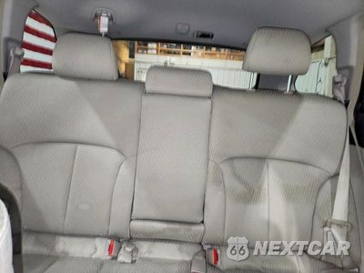Zdjęcie 10 z 13 samochodu: 2010 SUBARU OUTBACK 2.5I PREMIUM VIN:4S4BRCCC1A3341537 - miniatura