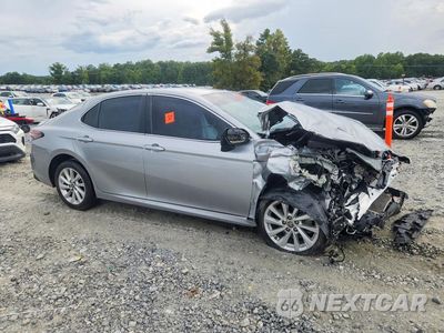 Czwarte zdjęcie samochodu z boku: 2023 TOYOTA CAMRY LE VIN:4T1C11AK8PU124855 - miniatura