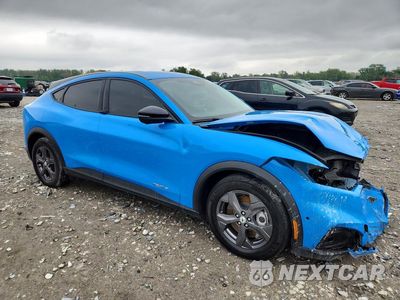 Czwarte zdjęcie samochodu z boku: 2023 FORD MUSTANG MACH-E SELECT VIN:3FMTK1R44PMA68663 - miniatura
