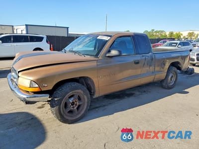 2000 DODGE DAKOTA 1B7GL22X5YS674706 - główne zdjęcie licytacji z USA - miniatura