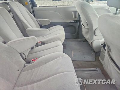 Zdjęcie 11 z 13 samochodu: 2011 TOYOTA SIENNA LE VIN:5TDKK3DC9BS151931 - miniatura
