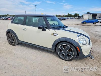 Czwarte zdjęcie samochodu z boku: 2013 MINI COOPER S VIN:WMWSV3C52DT392029 - miniatura