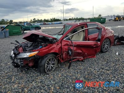 2022 TOYOTA CAMRY XLE 4T1F31AK1NU585576 - główne zdjęcie licytacji z USA - miniatura