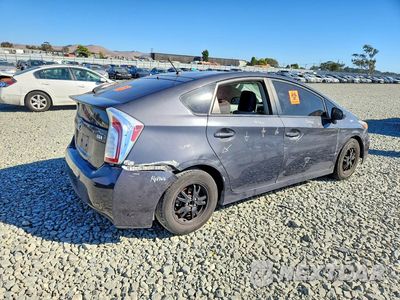 Trzecie zdjęcie samochodu z tyłu: 2015 TOYOTA PRIUS TWO VIN:JTDKN3DU3F0395776 - miniatura