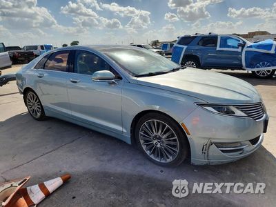Czwarte zdjęcie samochodu z boku: 2013 LINCOLN MKZ HYBRID VIN:3LN6L2LU4DR827920 - miniatura