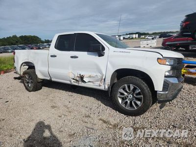 Czwarte zdjęcie samochodu z boku: 2019 CHEVROLET SILVERADO C1500 VIN:1GCRWAEH4KZ290011 - miniatura