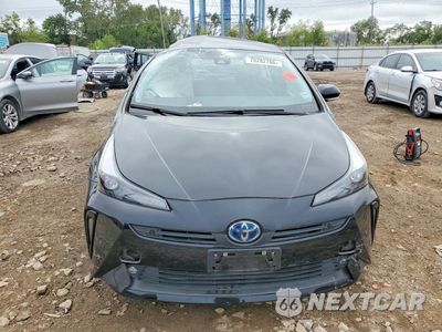 Piąte zdjęcie samochodu w środku: 2022 TOYOTA PRIUS NIGHTSHADE AWD-E VIN:JTDL9MFU0N3036345 - miniatura