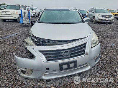 Piąte zdjęcie samochodu w środku: 2015 NISSAN ALTIMA 2.5 S VIN:1N4AL3AP2FC468771 - miniatura