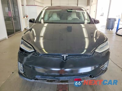 Zdjęcie 12 z 14 samochodu: 2017 TESLA MODEL X VIN:5YJXCBE2XHF049392 - miniatura