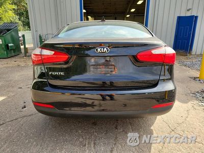 Zdjęcie 6 z 13 samochodu: 2016 KIA FORTE LX VIN:KNAFK4A6XG5612974 - miniatura
