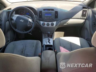 Zdjęcie 8 z 12 samochodu: 2009 HYUNDAI ELANTRA GLS VIN:KMHDU46D49U716201 - miniatura
