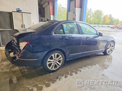 Trzecie zdjęcie samochodu z tyłu: 2013 MERCEDES-BENZ C 300 4MATIC VIN:WDDGF8AB2DR287246 - miniatura