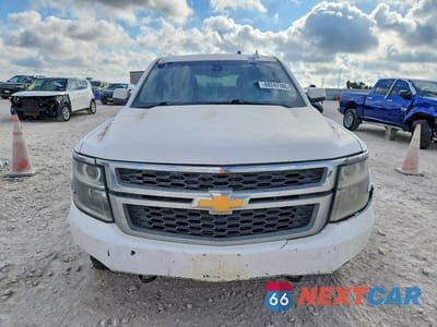 Piąte zdjęcie samochodu w środku: 2019 CHEVROLET TAHOE SPECIAL VIN:1GNSKFEC5KR125378 - miniatura