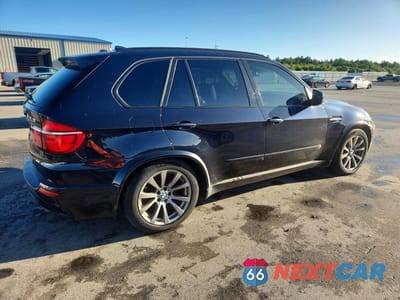 Trzecie zdjęcie samochodu z tyłu: 2011 BMW X5 M VIN:5YMGY0C59BLK26447 - miniatura
