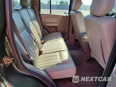 Zdjęcie 10 z 12 samochodu: 2006 JEEP LIBERTY LIMITED VIN:1J4GL58K76W263000 - miniatura