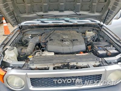 Zdjęcie 11 z 12 samochodu: 2007 TOYOTA FJ CRUISER BASE VIN:JTEBU11F470061735 - miniatura
