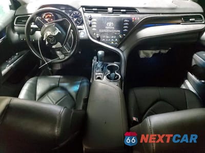 Zdjęcie 8 z 12 samochodu: 2019 TOYOTA CAMRY HYBRID XLE VIN:4T1B21HK1KU513862 - miniatura