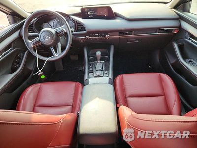 Zdjęcie 8 z 13 samochodu: 2025 MAZDA 3 PREFERRED VIN:JM1BPBLM8S1751813 - miniatura