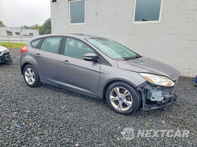 Czwarte zdjęcie samochodu z boku: 2014 FORD FOCUS SE VIN:1FADP3K21EL221115 - miniatura