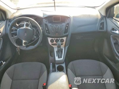 Zdjęcie 8 z 12 samochodu: 2014 FORD FOCUS SE VIN:1FADP3F22EL349972 - miniatura
